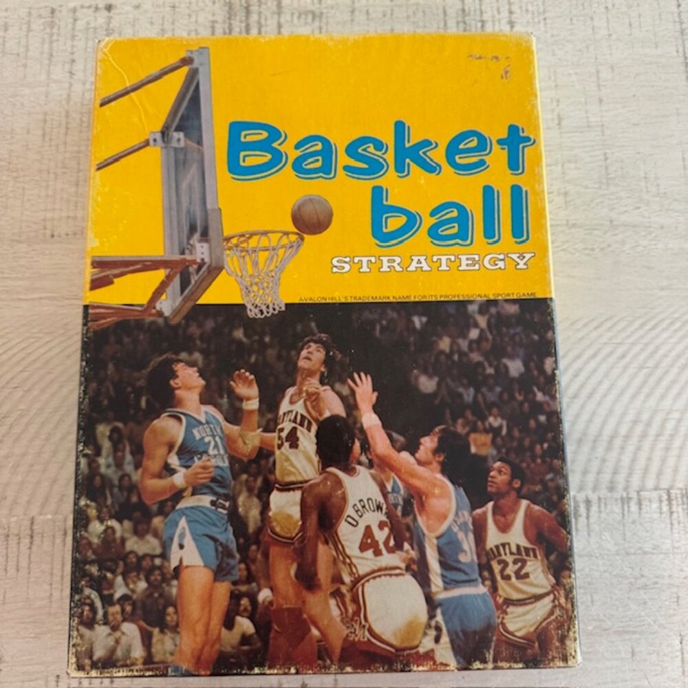 1974 Avalon Hill BASKETBALL STRATEGY – Complete – Vintage Sports Simulation Game
